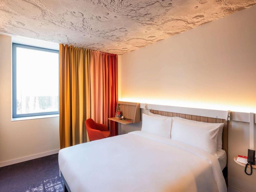 IBIS HOTEL - 2