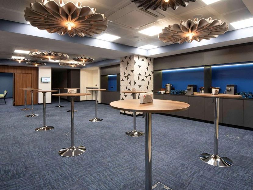 IBIS HOTEL - 6