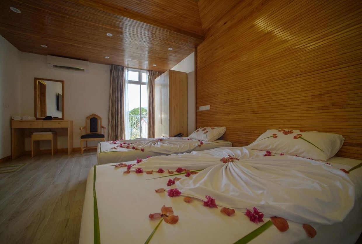 PERLA DHANGETHI - 17