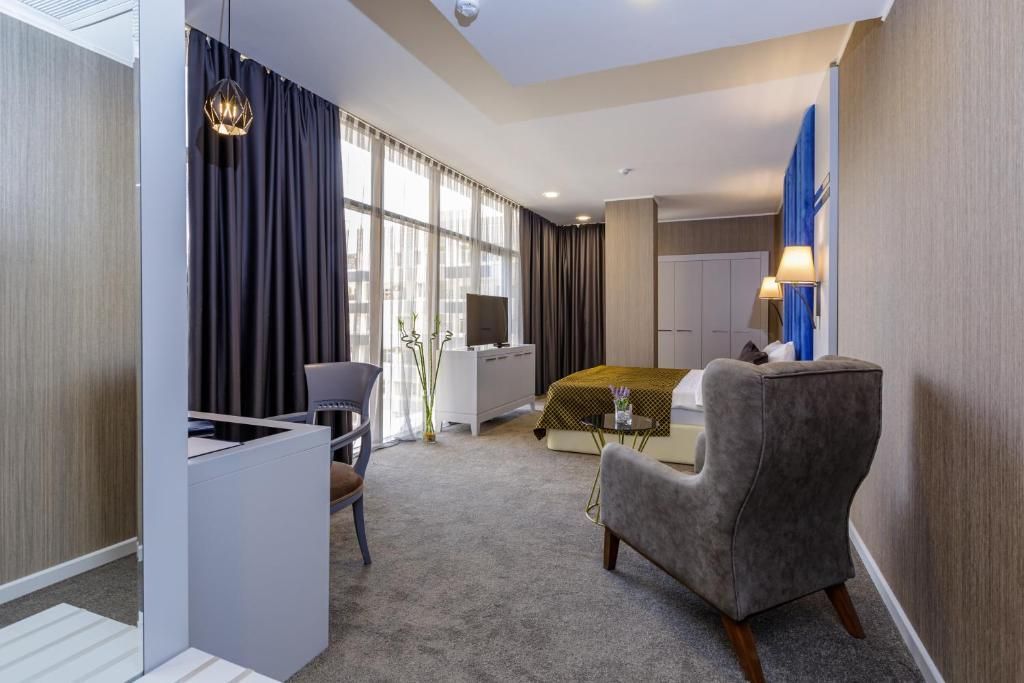 PREMIUM PARK HOTEL - 3