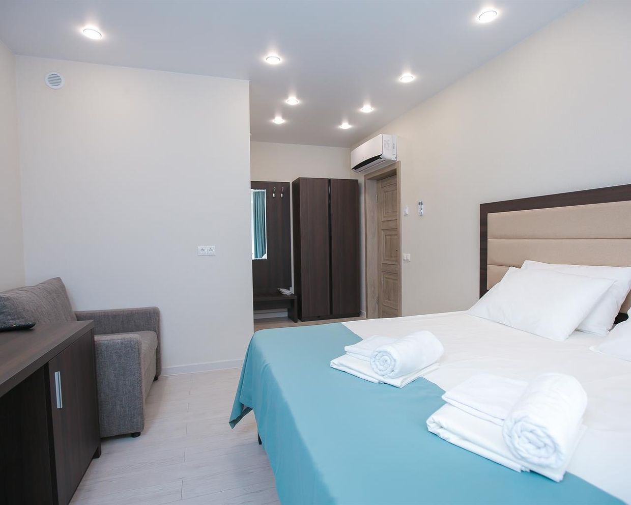 ПАРУСА, гостевой дом - 10