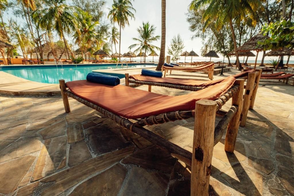 SANSI KAE BEACH RESORT - 8