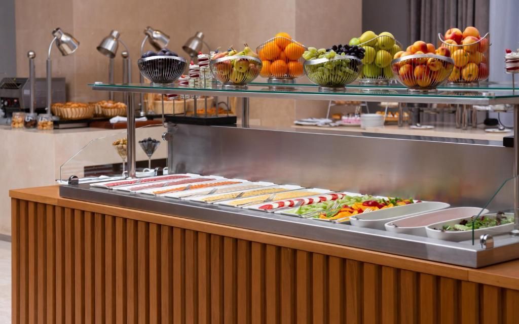 DOUBLETREE BY HILTON - 14