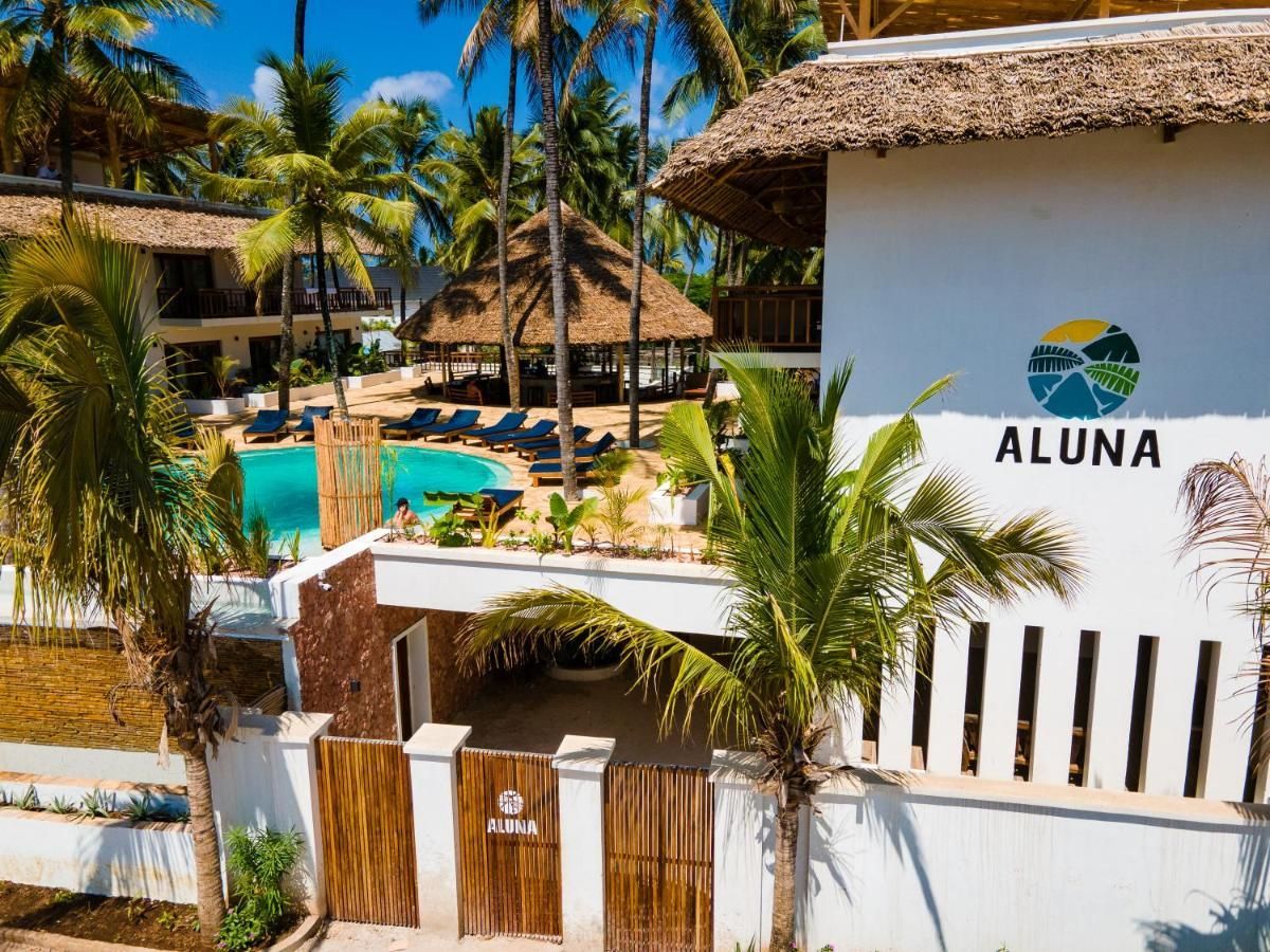 ALUNA PAJE - 1