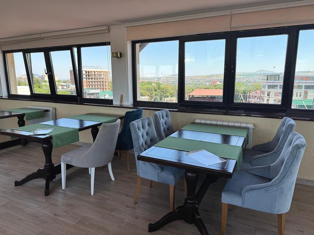 БУГАРЬ, отель - 8