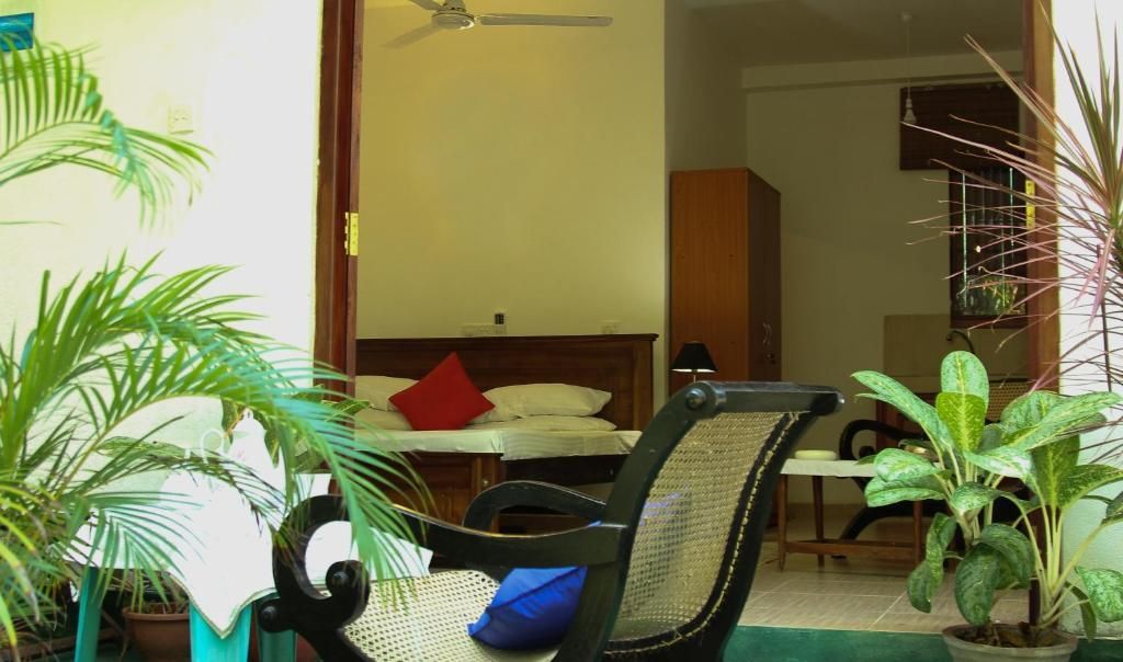 NAVORA HOTE STAY, HIKKADUWA - 7