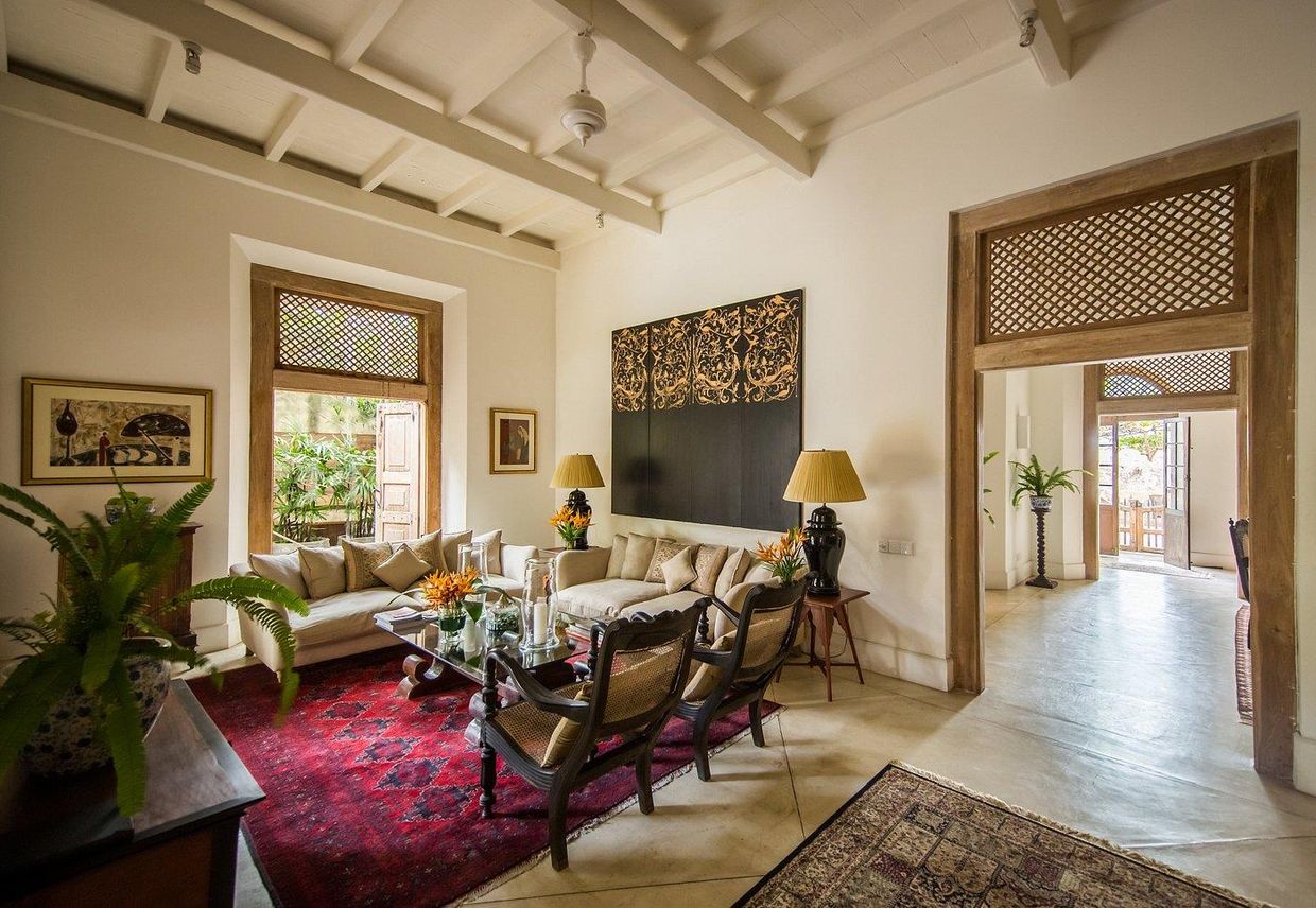 TARU VILLAS,Rampart St - 15