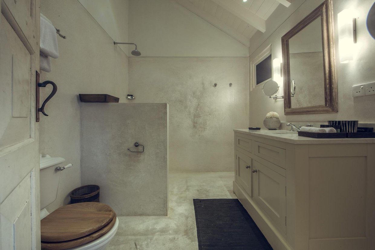 TARU VILLAS,Rampart St - 9