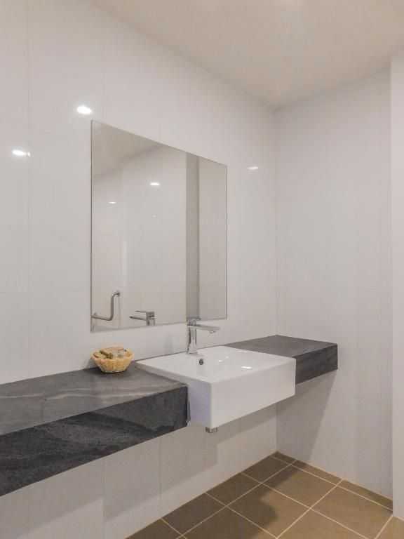 GRACE PATONG HOTEL - 25