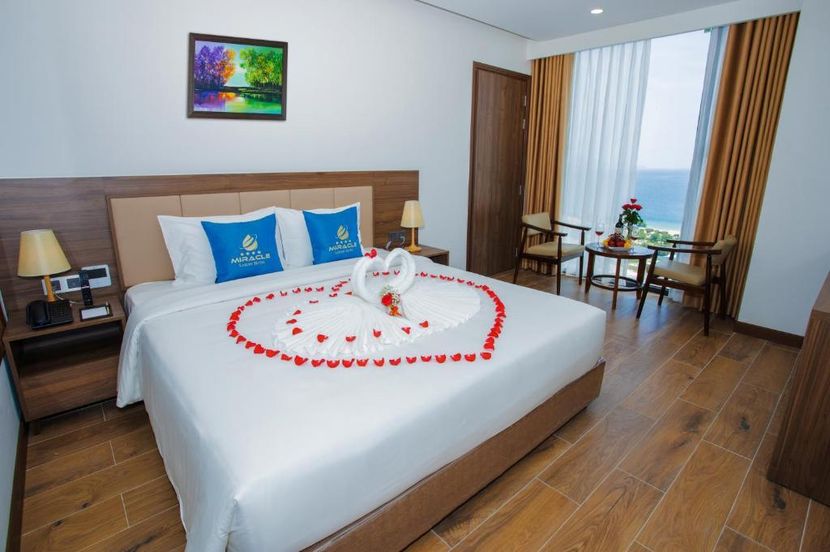 MIRACLE LUXURY HOTEL - 2