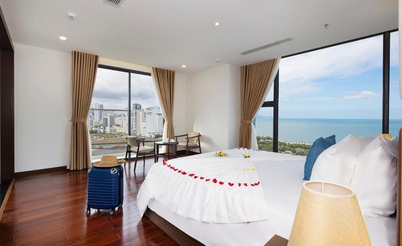 MIRACLE LUXURY HOTEL - 5