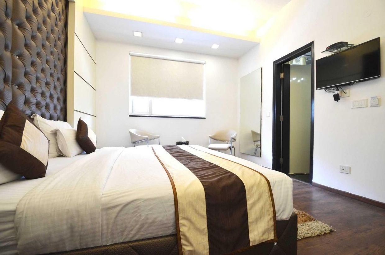 METRO VIEW NEW DELHI - 11