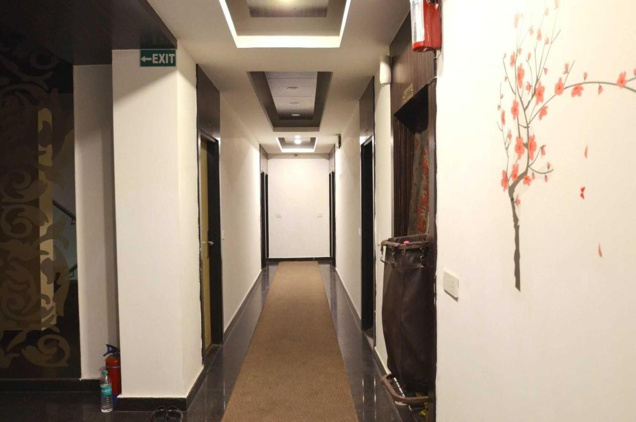 METRO VIEW NEW DELHI - 15