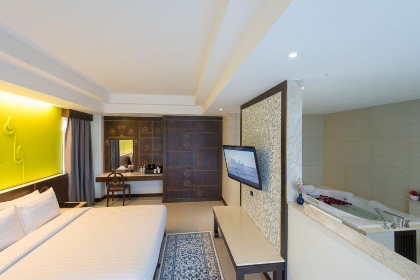 BAY BEACH RESORT JOMTIEN - 3
