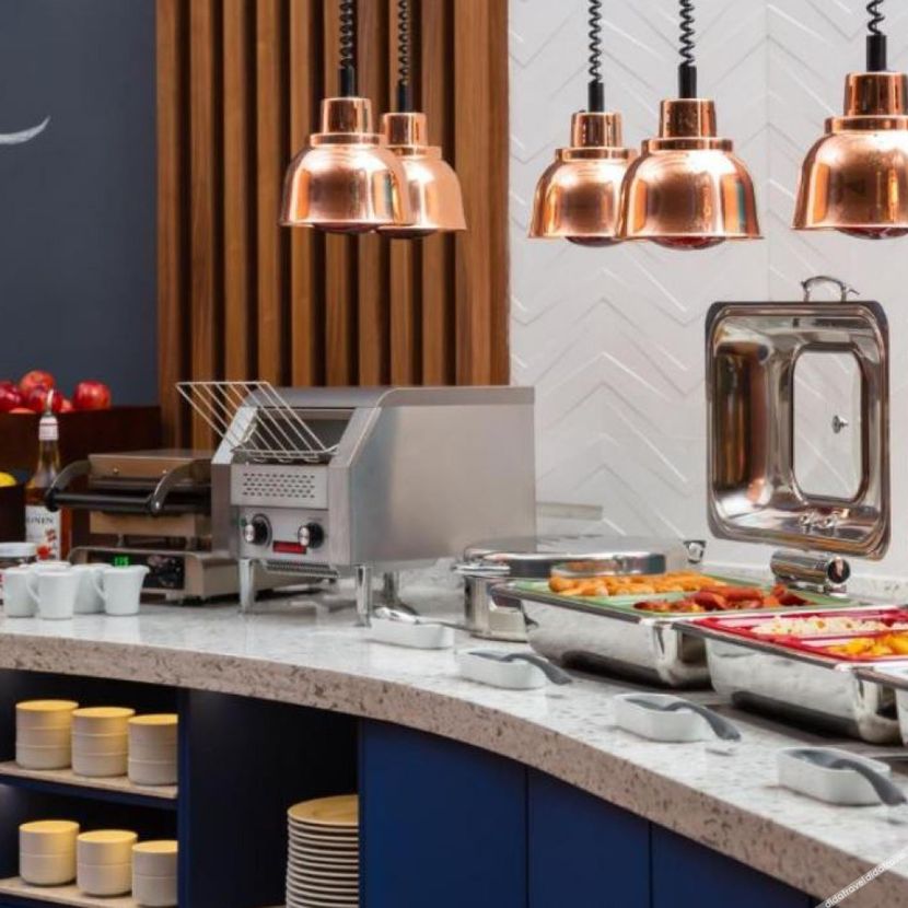 HAMPTON BY HILTON - 6