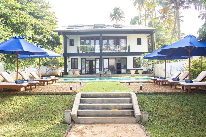 PARANGI WELIGAMA BAY - 1