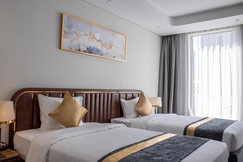 GRAND TOURANE HOTEL - 4