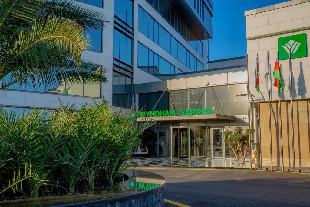 WYNDHAM GARDEN - 1