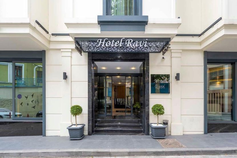 Ravi Hotel - 2