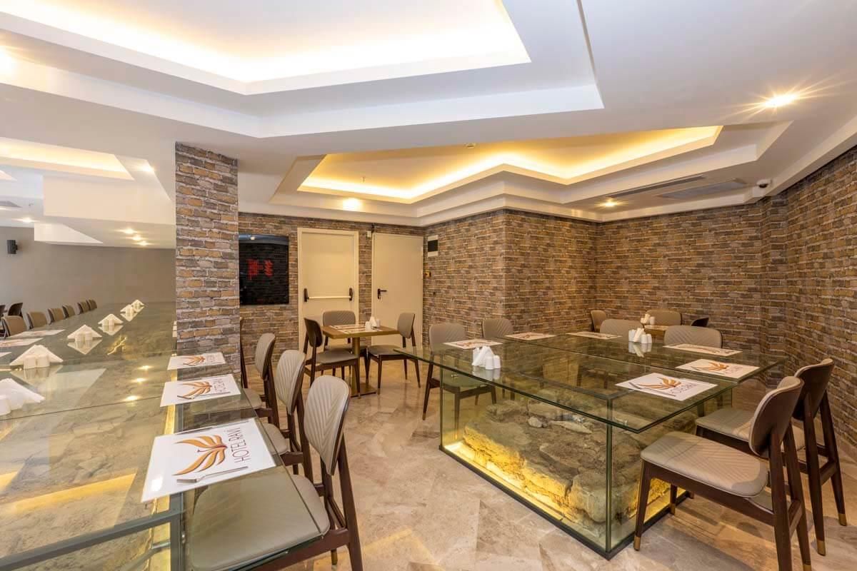 Ravi Hotel - 13