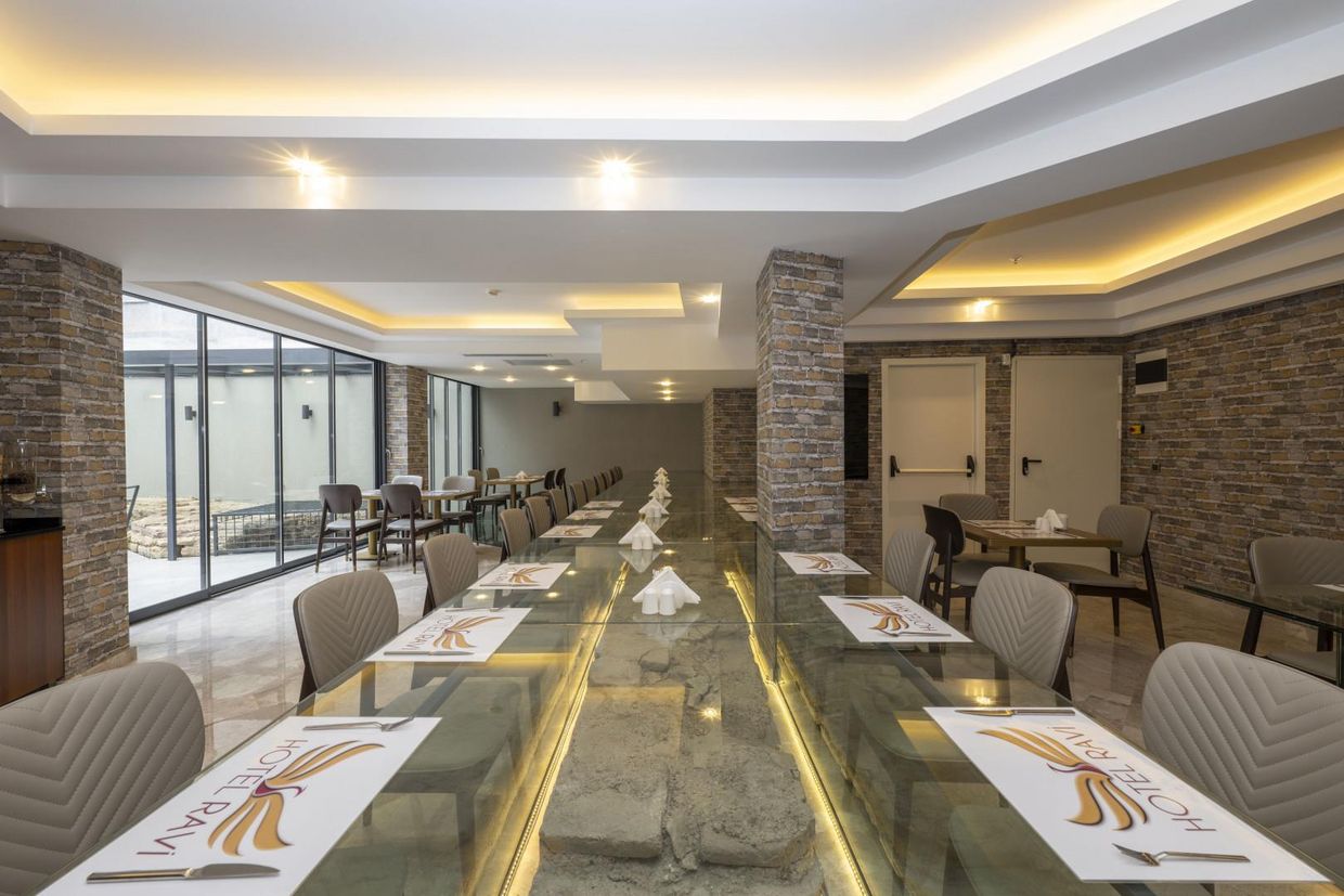 Ravi Hotel - 15