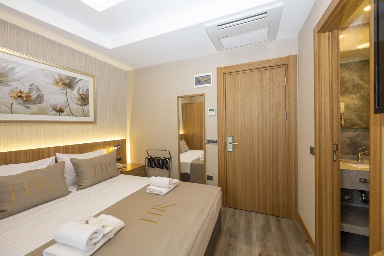 Ravi Hotel - 18