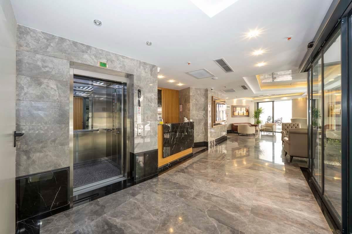 Ravi Hotel - 3