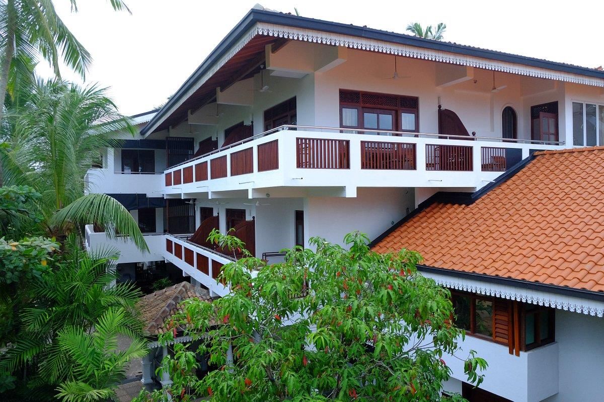 AMAL BEACH HOTEL - 1