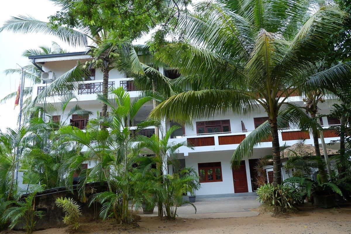 AMAL BEACH HOTEL - 2