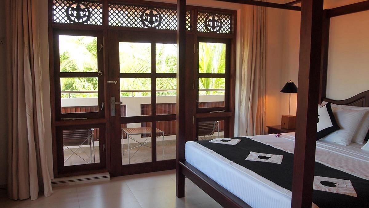 AMAL BEACH HOTEL - 12