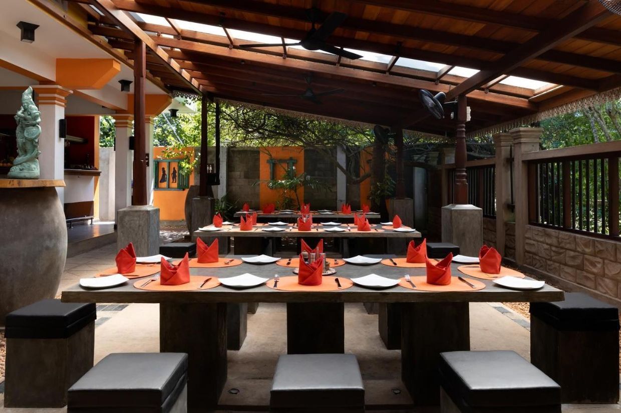 AMAL BEACH HOTEL - 14