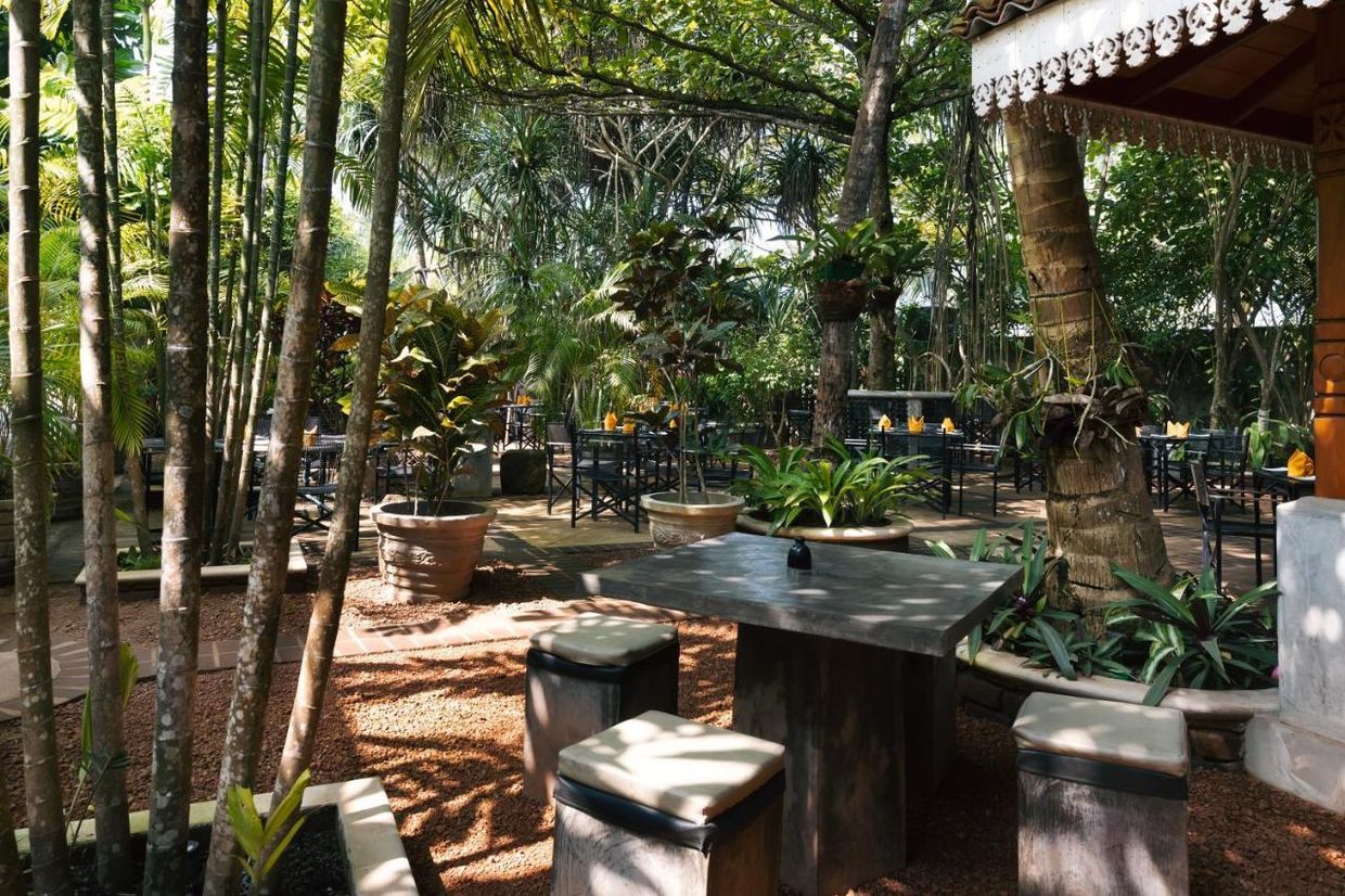 AMAL BEACH HOTEL - 20