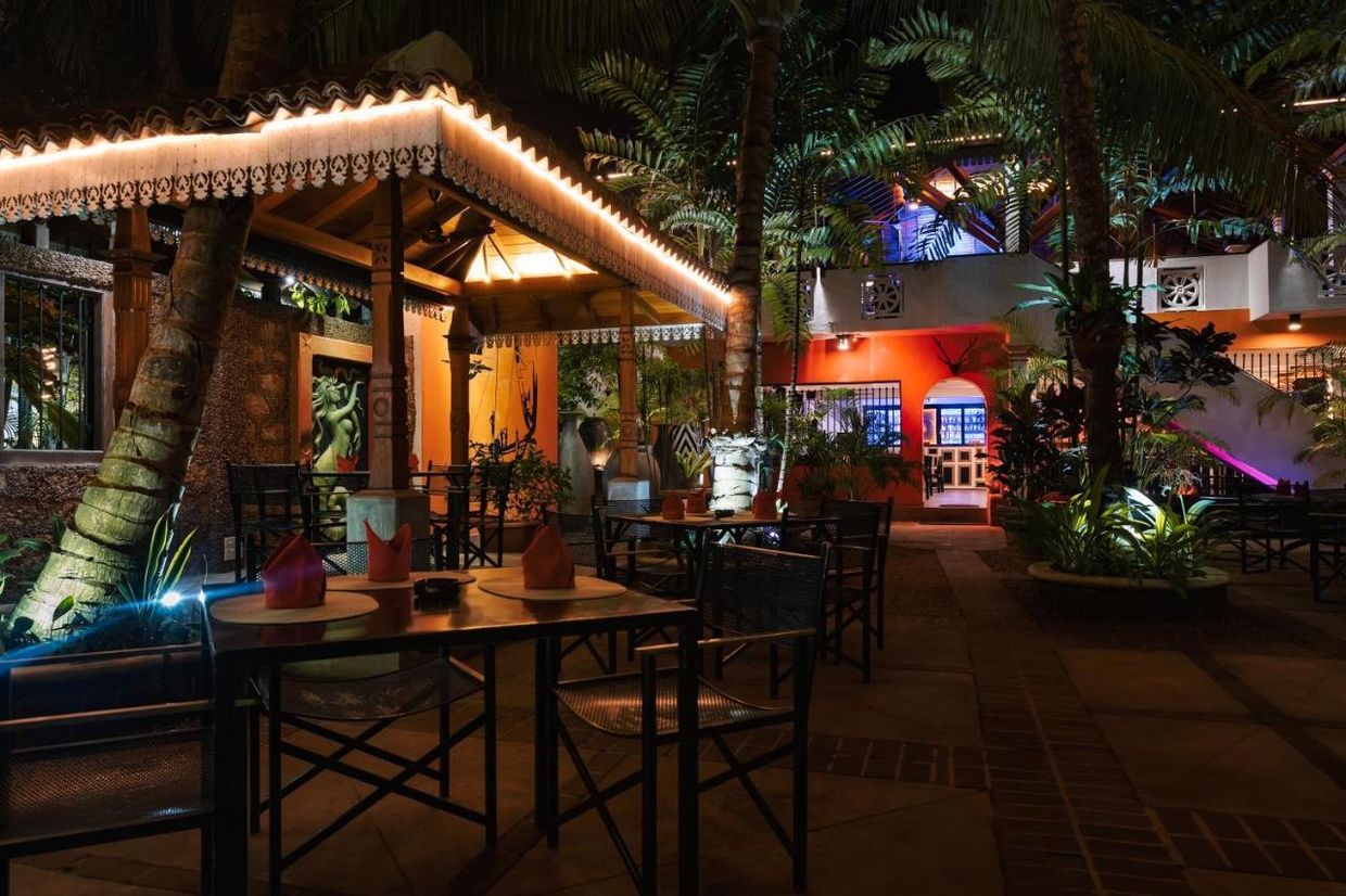 AMAL BEACH HOTEL - 24