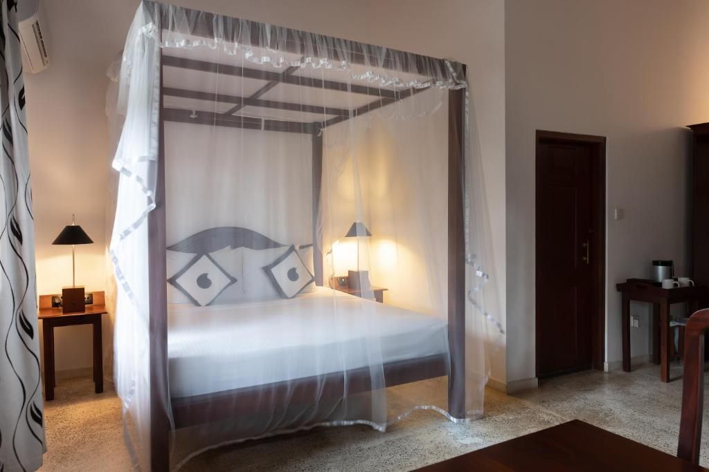 AMAL BEACH HOTEL - 33