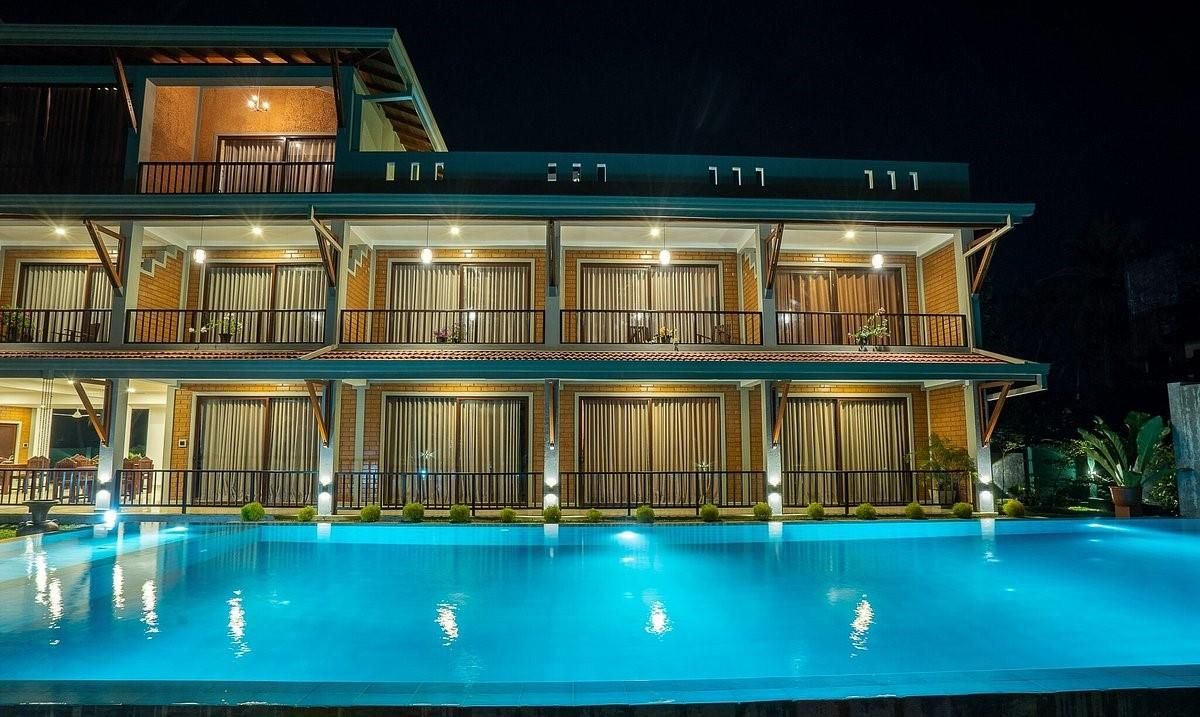 ANURAS ELEPHANT - 22