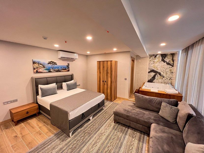 Old Town Point Hotel & Spa - 2