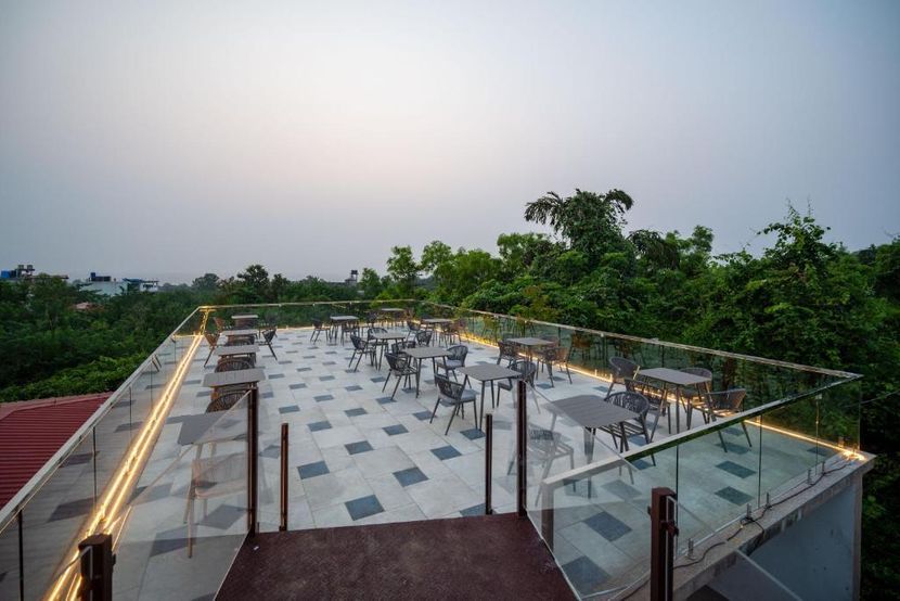 CRESCENT RESORT (ex. OXYGEN RESORT) - 4