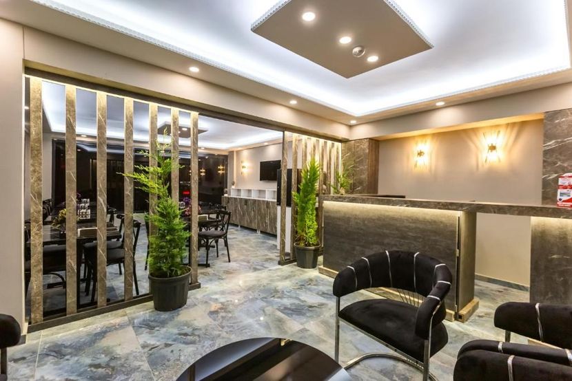 Ria Suites Hotel - 1