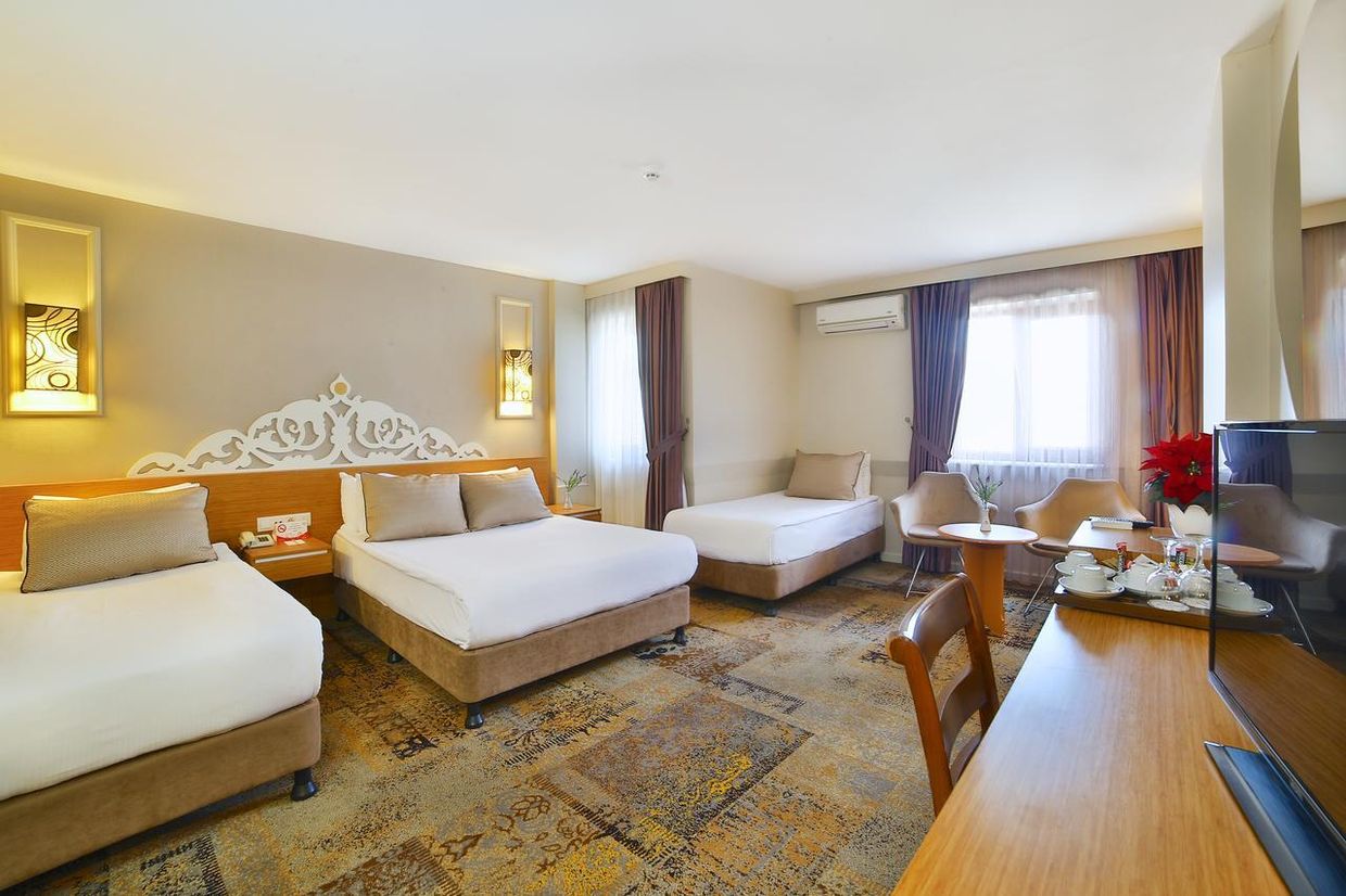 All Seasons Hotel - 12