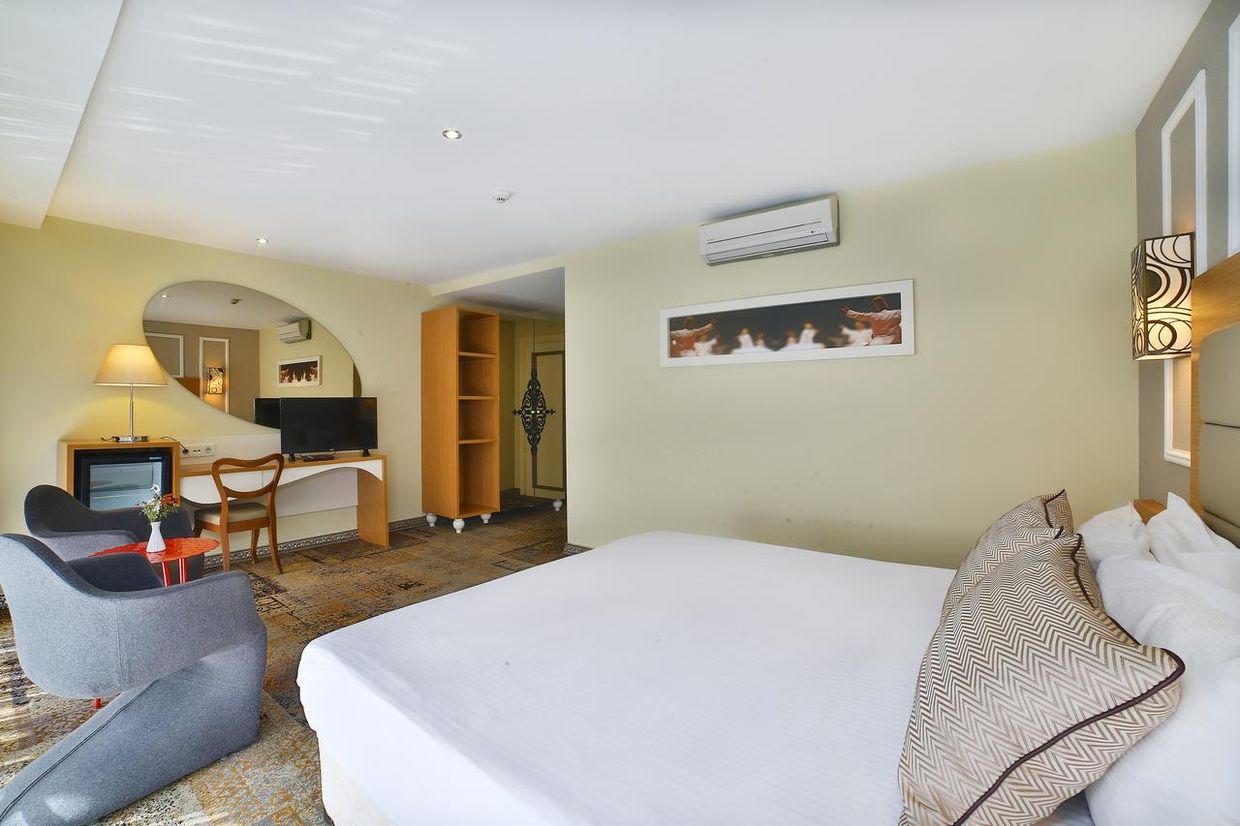 All Seasons Hotel - 26