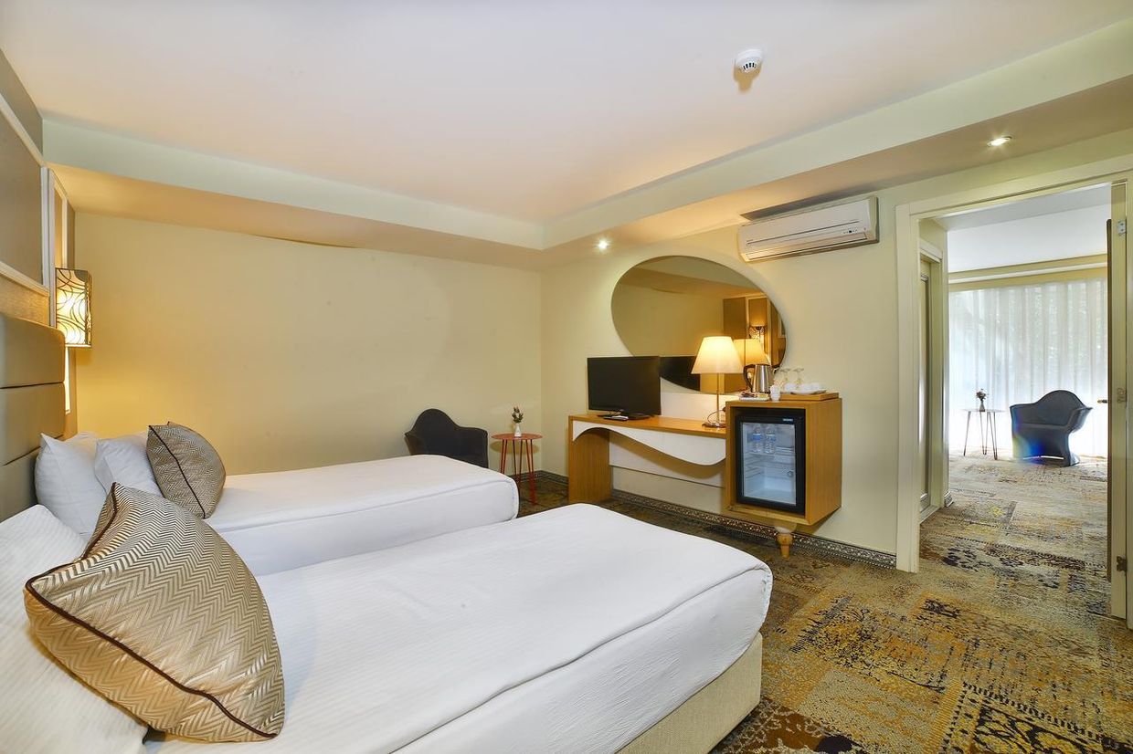 All Seasons Hotel - 28