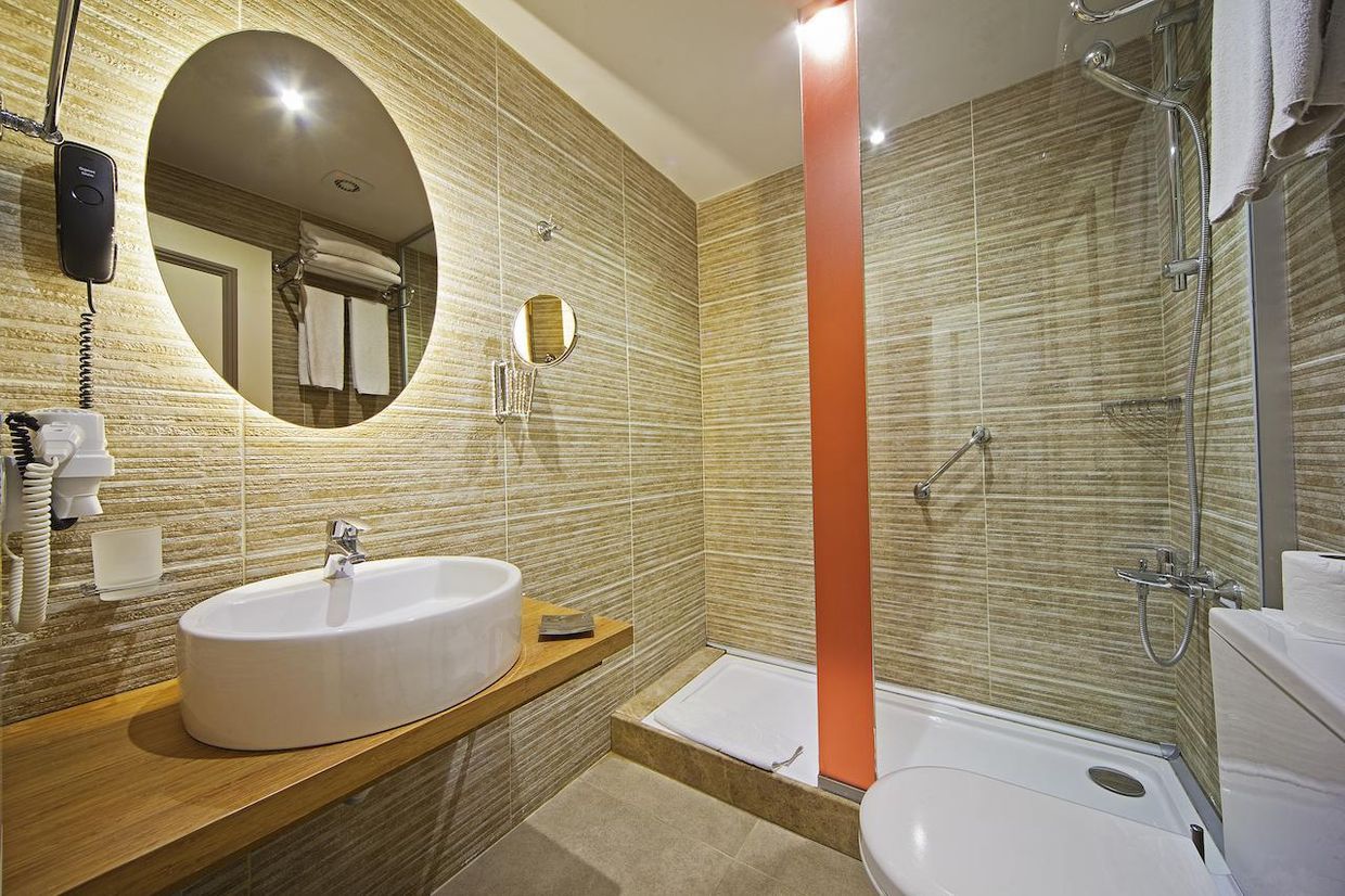 All Seasons Hotel - 35