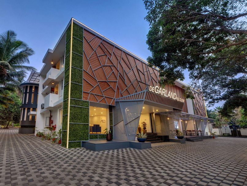 AM HOTEL KOLLECTION :DE GARLAND - 1