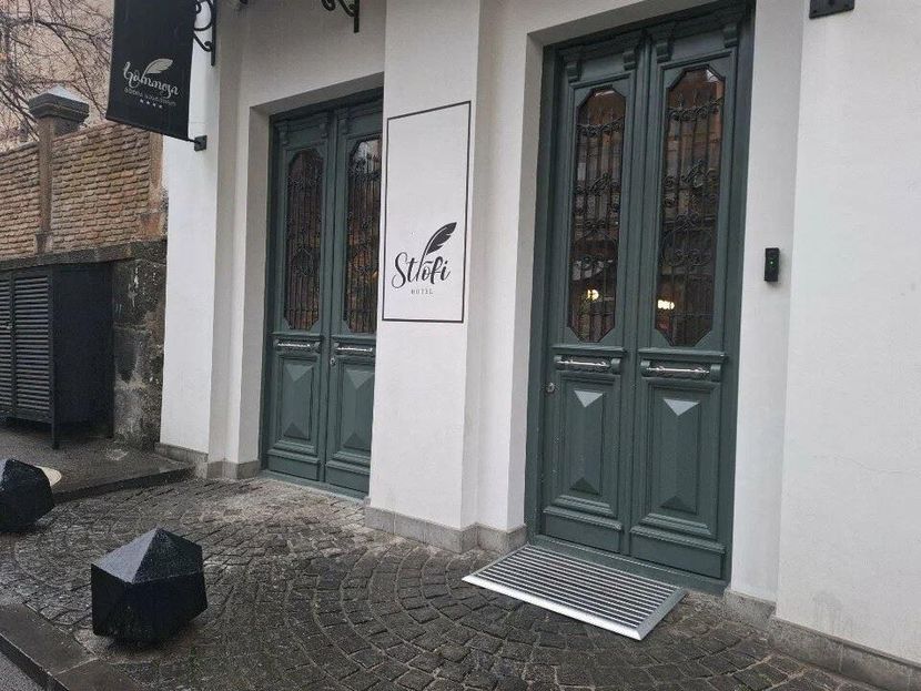 STROFI BOUTIQUE HOTEL - 2