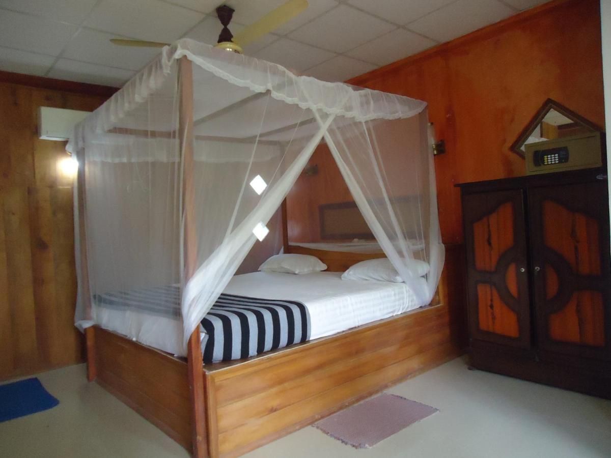 SKY GARDEN HOTEL - 16