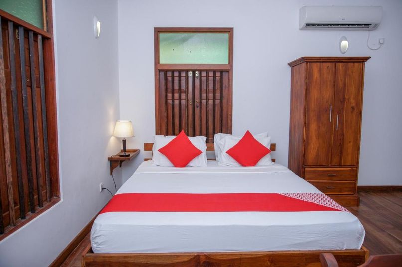 GREEN EDGE VILLA HIKKADUWA - 2