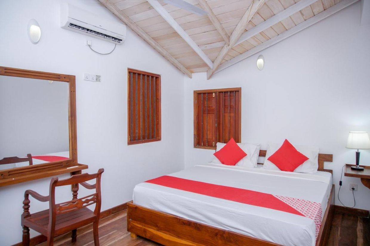 GREEN EDGE VILLA HIKKADUWA - 16