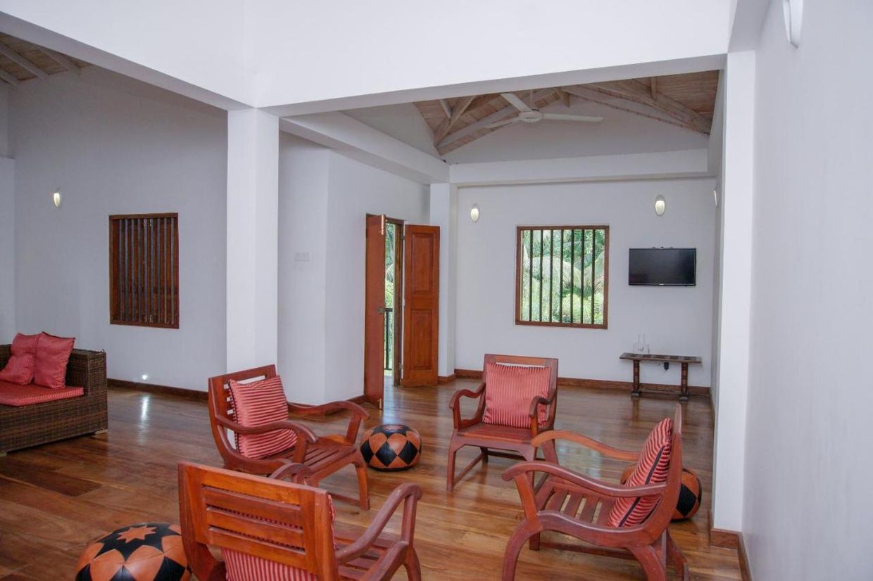 GREEN EDGE VILLA HIKKADUWA - 17