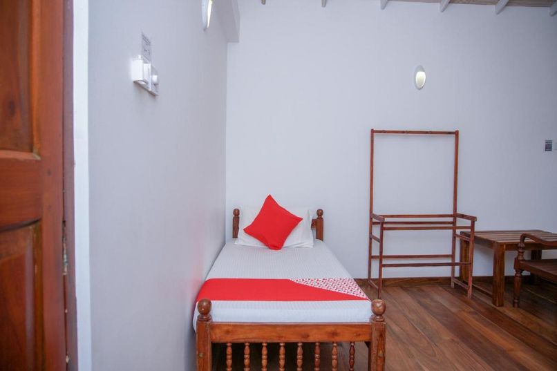 GREEN EDGE VILLA HIKKADUWA - 4