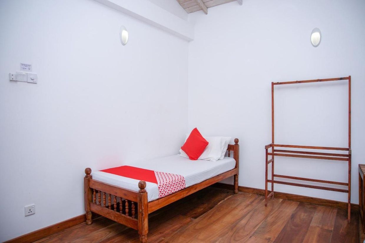 GREEN EDGE VILLA HIKKADUWA - 8